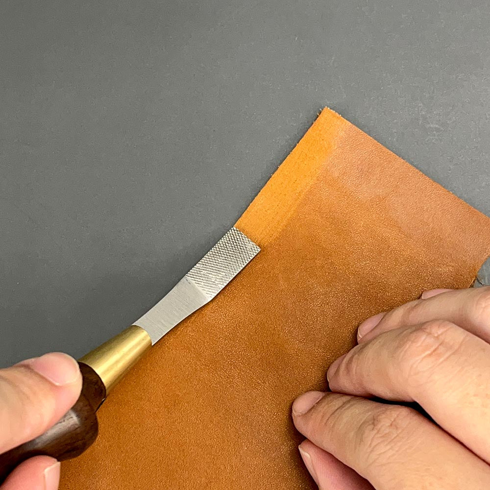 Leather Roughing Tool โ OnePlusOne
